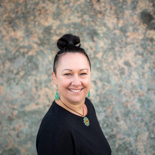 Lindie Gunston – Spirit Medium